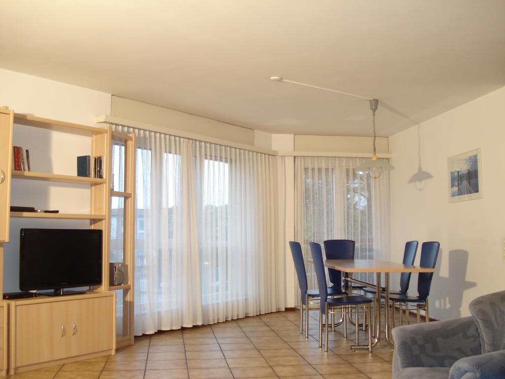 Apart Holidays - Residenza Flora Locarno Zimmer foto