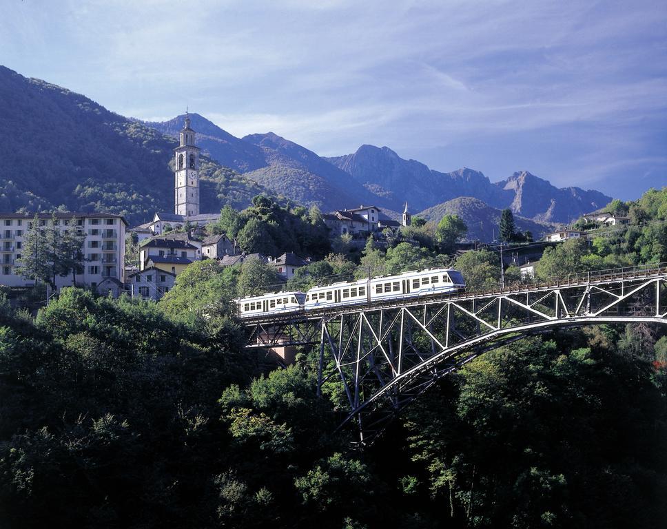Apart Holidays - Residenza Flora Locarno Exterior foto
