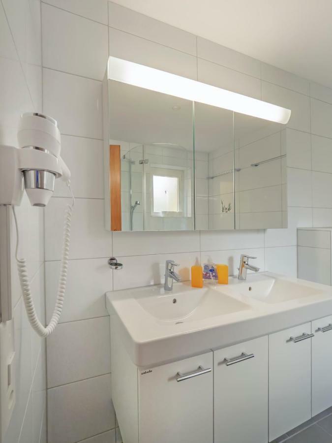 Apart Holidays - Residenza Flora Locarno Exterior foto